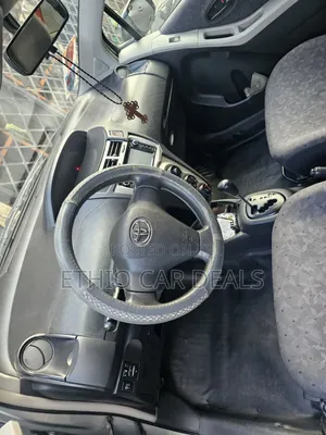 Toyota Yaris 2010 Gray