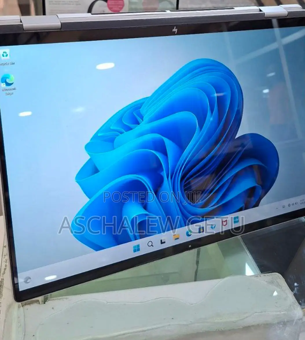 New Laptop HP Envy X360 32GB Intel Core I7 SSD 1T