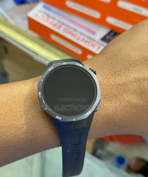 የጀርመን ብራንድ የሆነ 3 ማሰርያዎች ያሉት ኦርጅናል Smart Watch