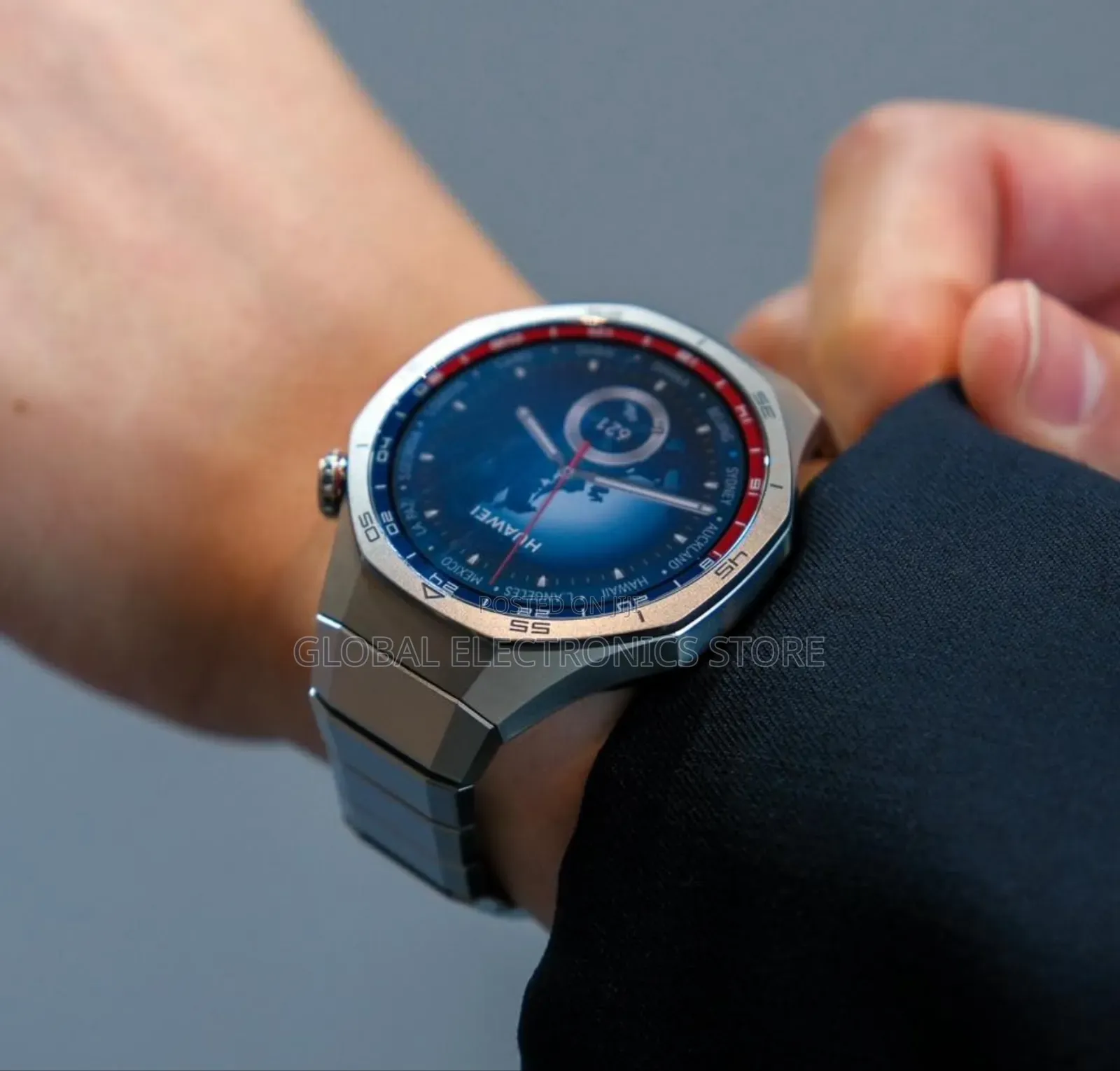 የጀርመን ብራንድ የሆነ 3 ማሰርያዎች ያሉት ኦርጅናል Smart Watch