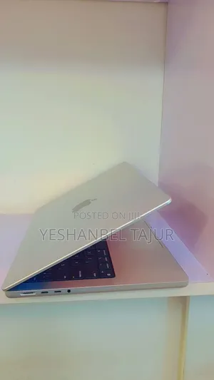 Photo - New Laptop Apple MacBook Pro 2021 M1 16GB Apple M1 SSD 512GB