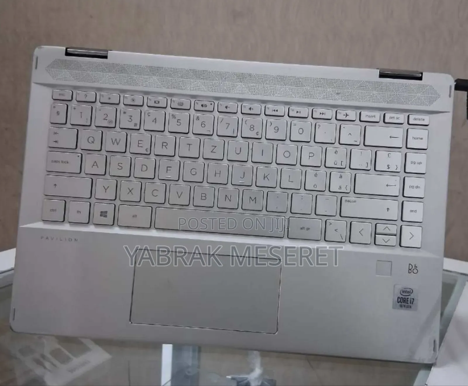 New Laptop HP Pavilion X360 8GB Intel Core I7 SSD 256GB