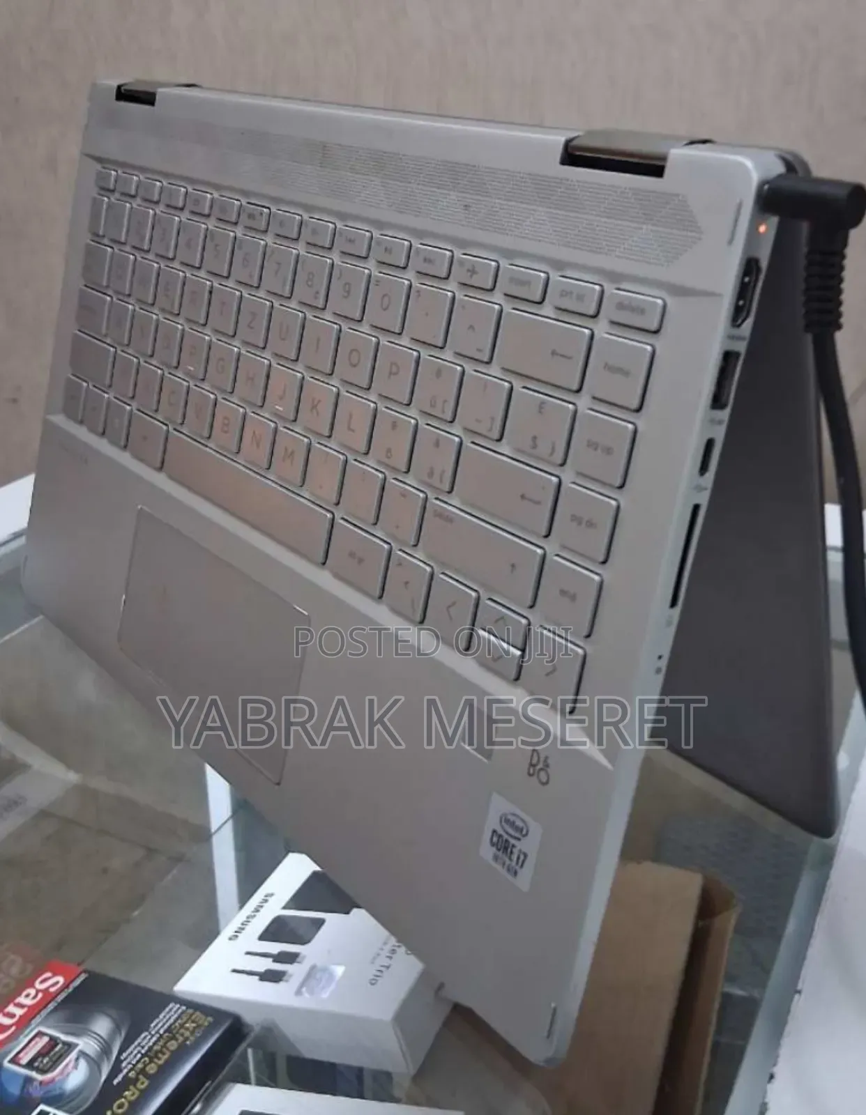 New Laptop HP Pavilion X360 8GB Intel Core I7 SSD 256GB