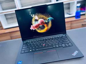 New Laptop Lenovo ThinkPad E14 G5 32GB Intel Core I7 SSD 512GB