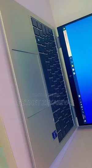 New Laptop HP EliteBook X GB Intel Core I7 SSD 512GB