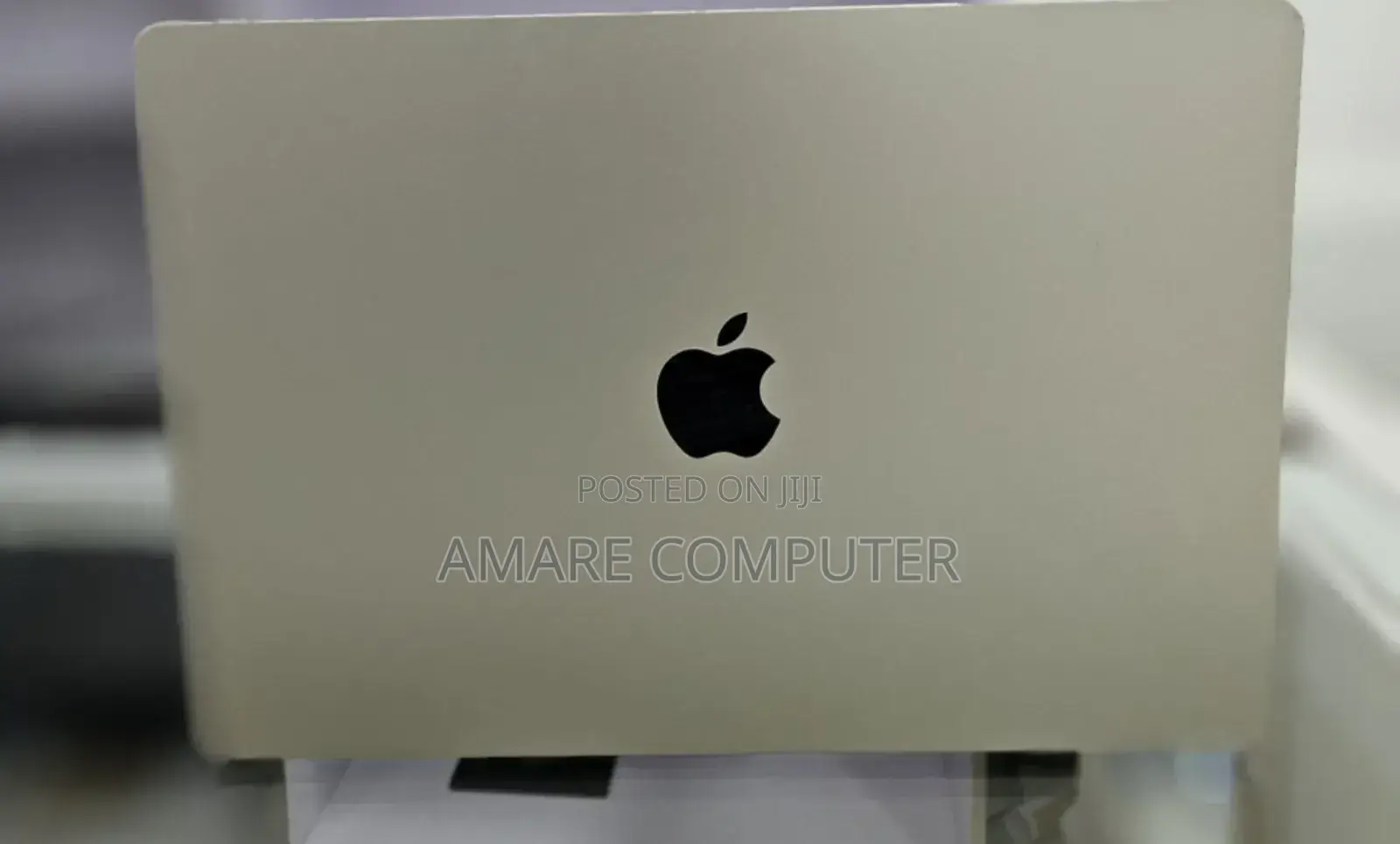 New Laptop Apple MacBook Air 2024 M3 15-Inch 8GB Apple M3 SSD 256GB