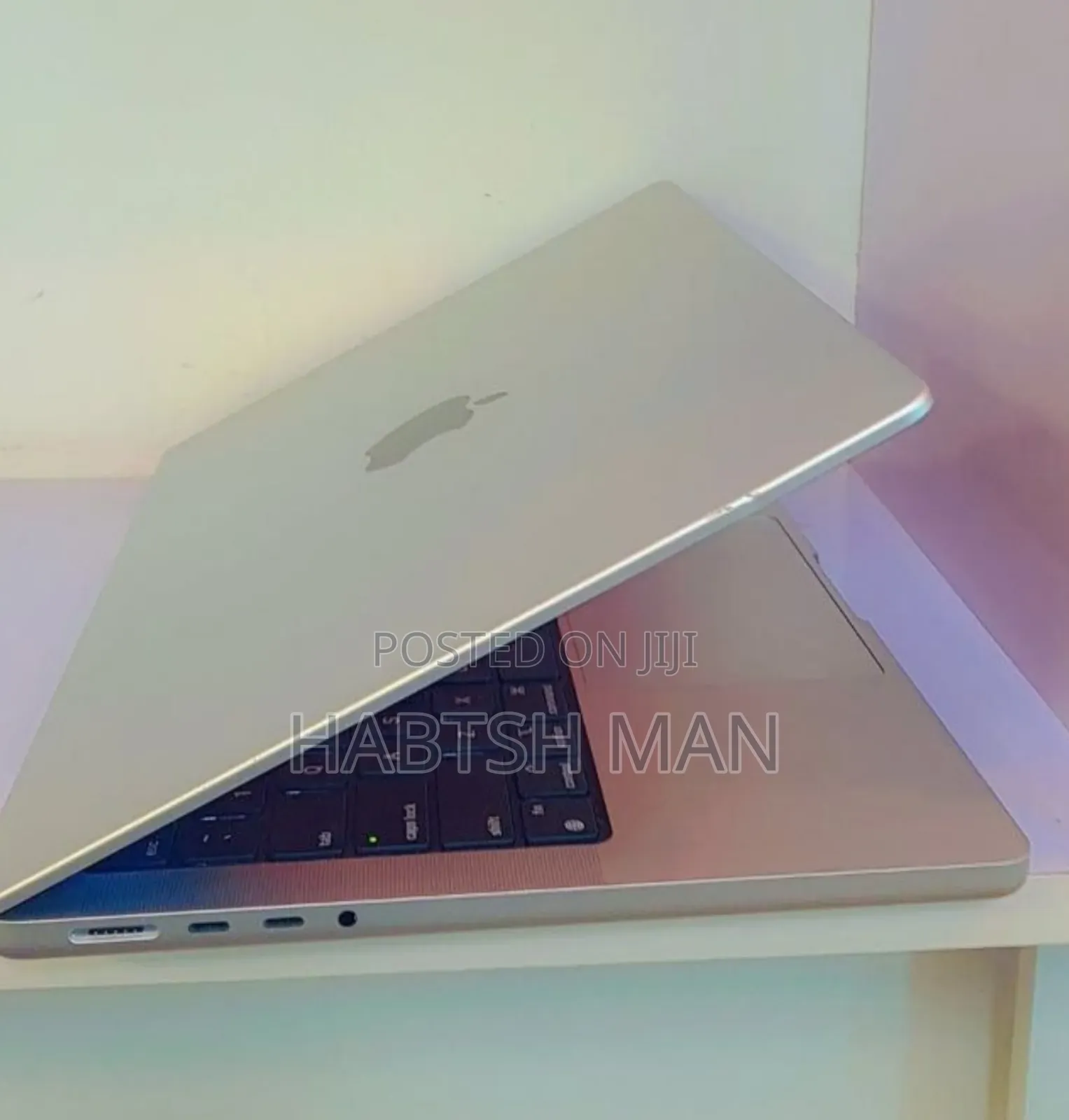 New Laptop Apple MacBook Pro M1 16GB Apple M1 SSD 512GB