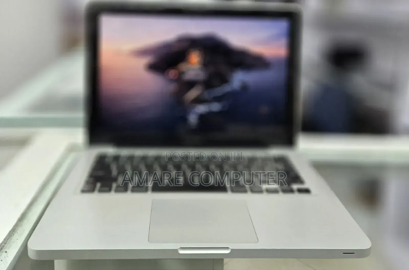 New Laptop Apple MacBook Pro 2012 4GB Intel Core I5 SSD 256GB