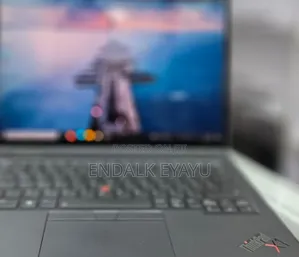 Photo - New Laptop Lenovo Thinkpad X1 Yoga 32GB Intel Core I7 SSD 512GB
