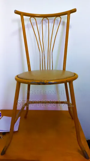የብረት ወንበር Chair