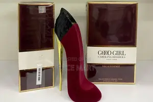 Photo - Carolina Herrera Good Girl Velvet Fatale