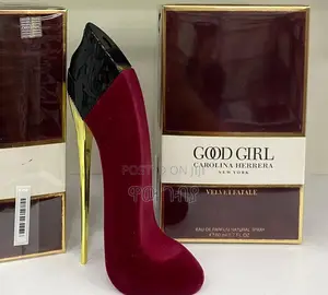 Photo - Carolina Herrera Good Girl Velvet Fatale