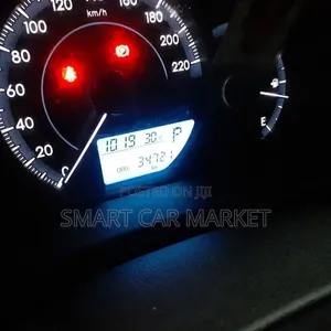 Toyota Yaris 2020 Silver