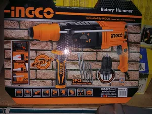 Photo - Ingco Rotary Hammer Drill 950 ከ ታሳሪ Chalk ጋር