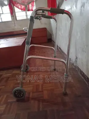 Photo - Walker/Portable for Daily Activitie as Walking Assistant Aid