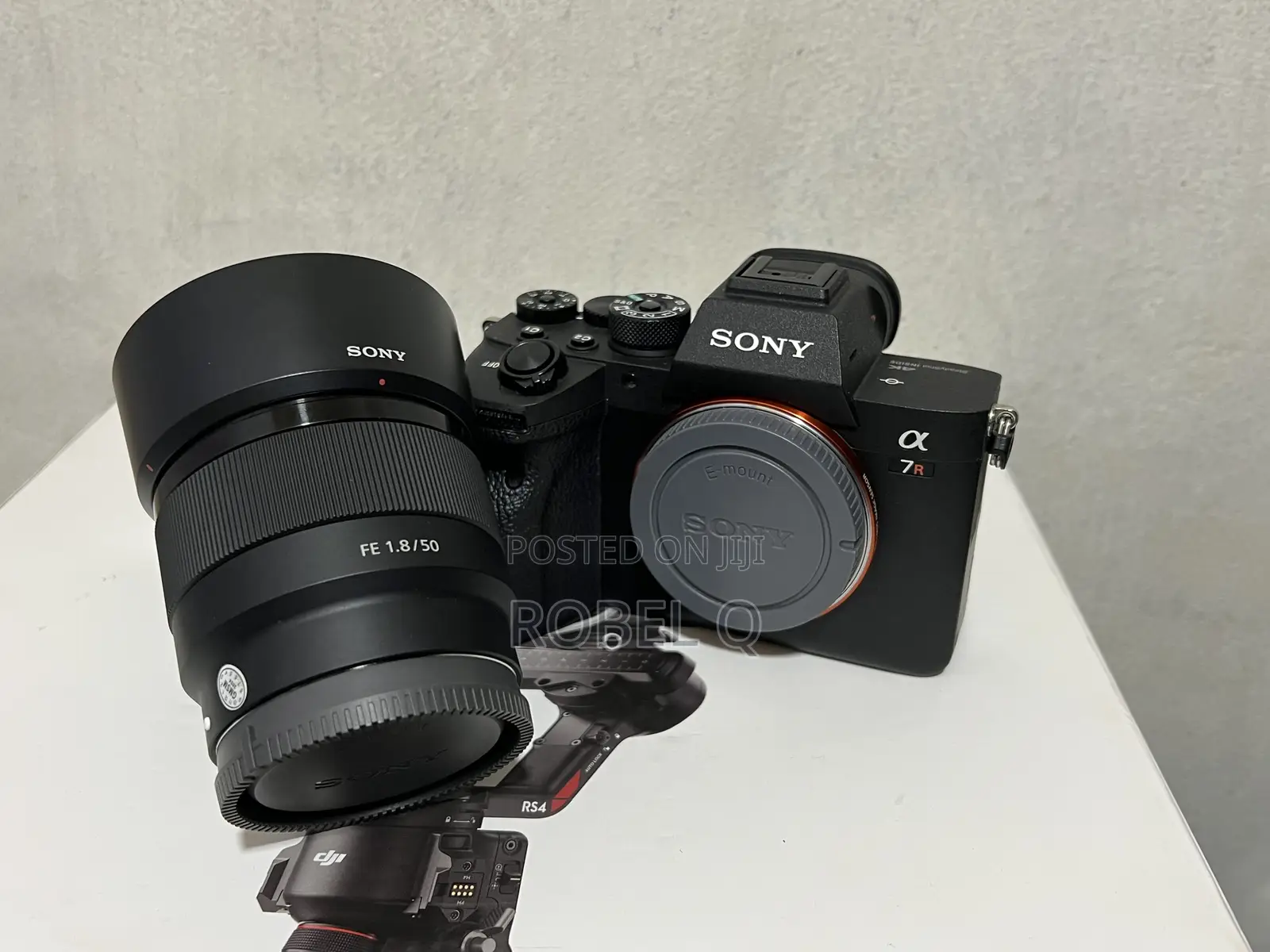 Sony Alpha 7r Iv With 50mm F1.8 Prime Hq