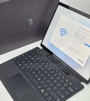 Photo - New Laptop Microsoft Surface 16GB Intel Core I7 SSD 512GB