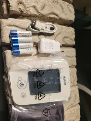 Photo - Digital Blood Pressuer Monitor哫來bp Monitor New檔次medical Bp