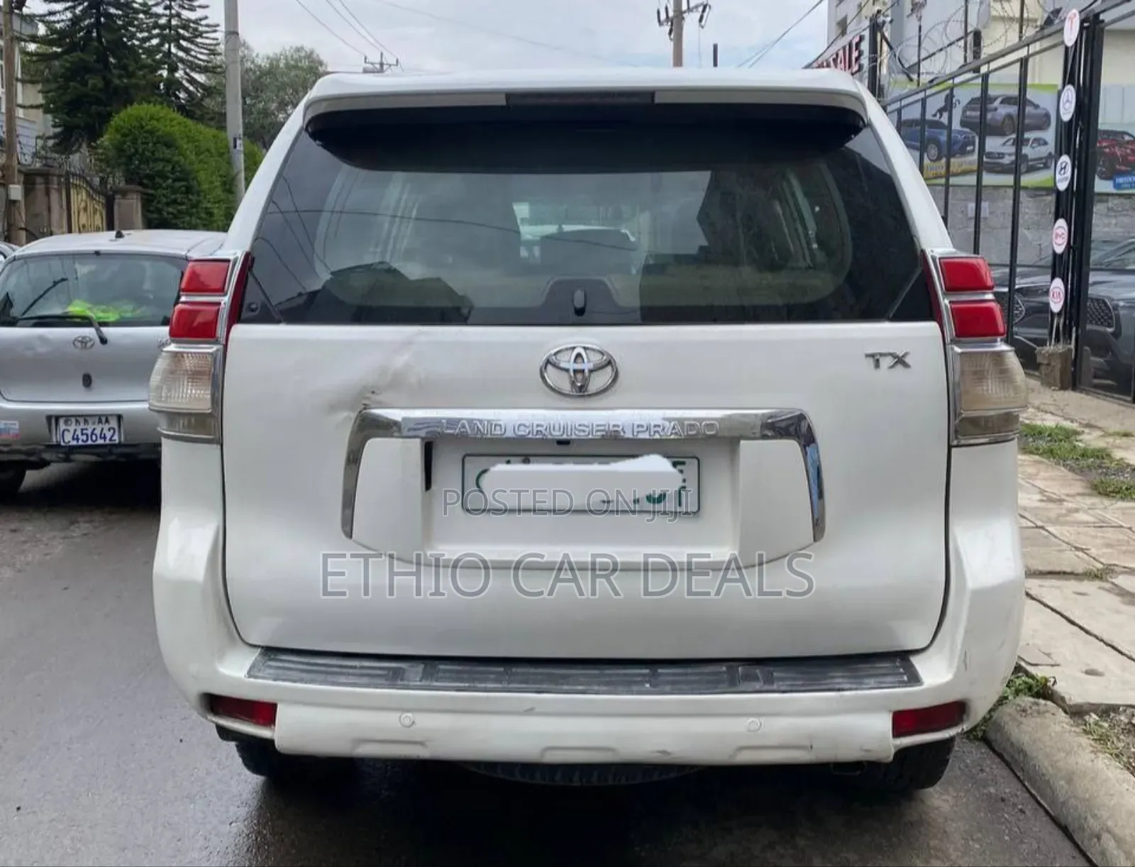 Toyota Land Cruiser Prado 2011 White