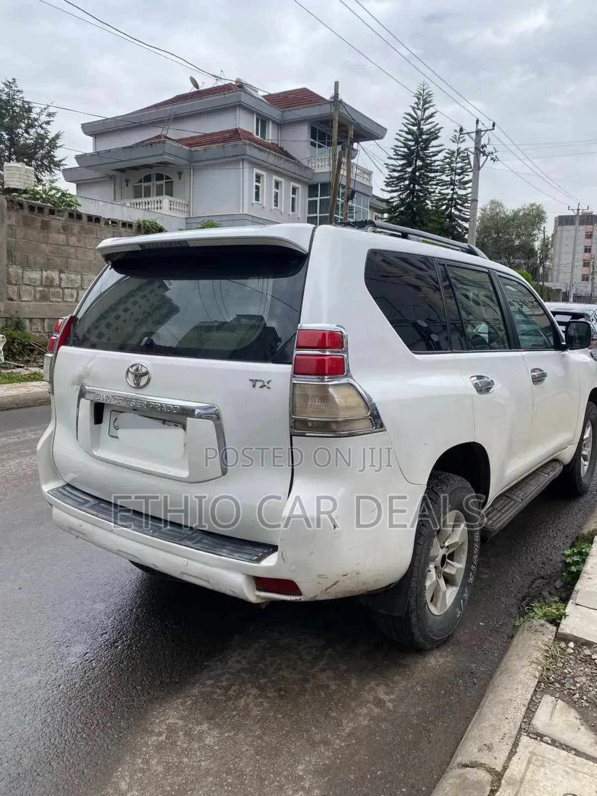 Toyota Land Cruiser Prado 2011 White