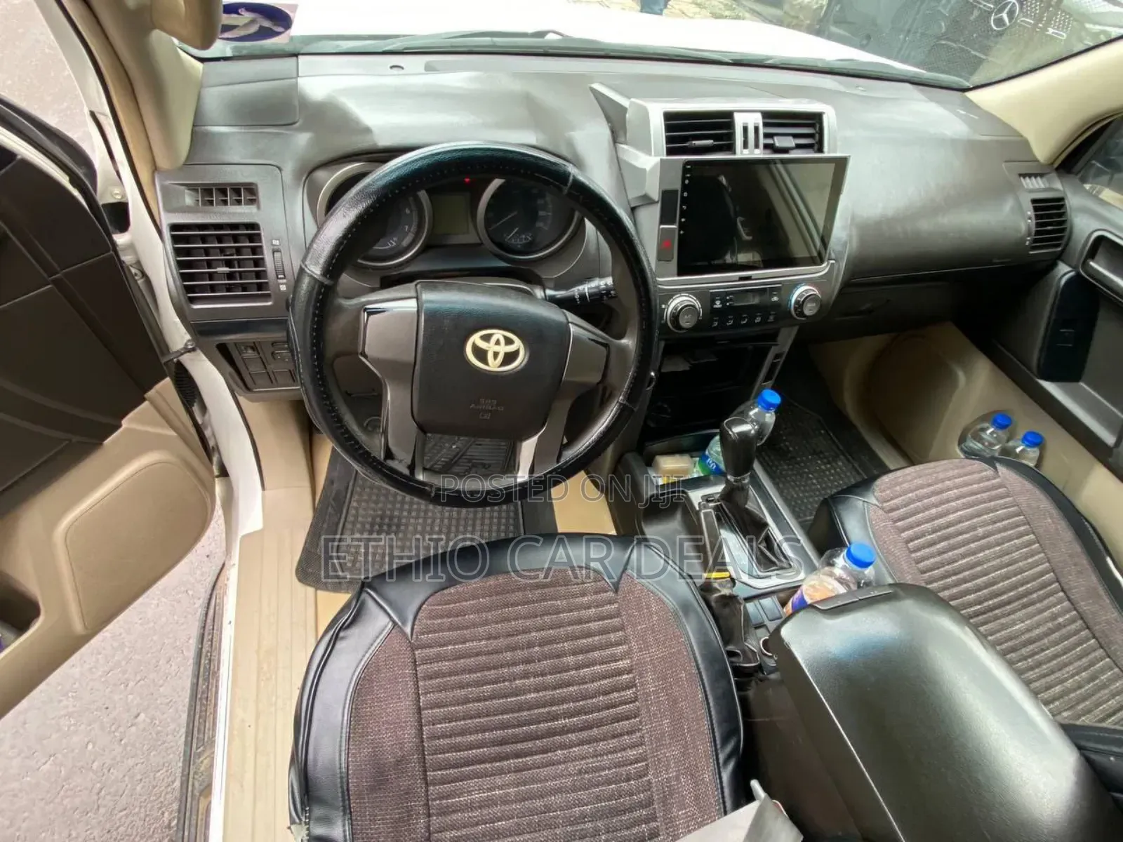 Toyota Land Cruiser Prado 2011 White