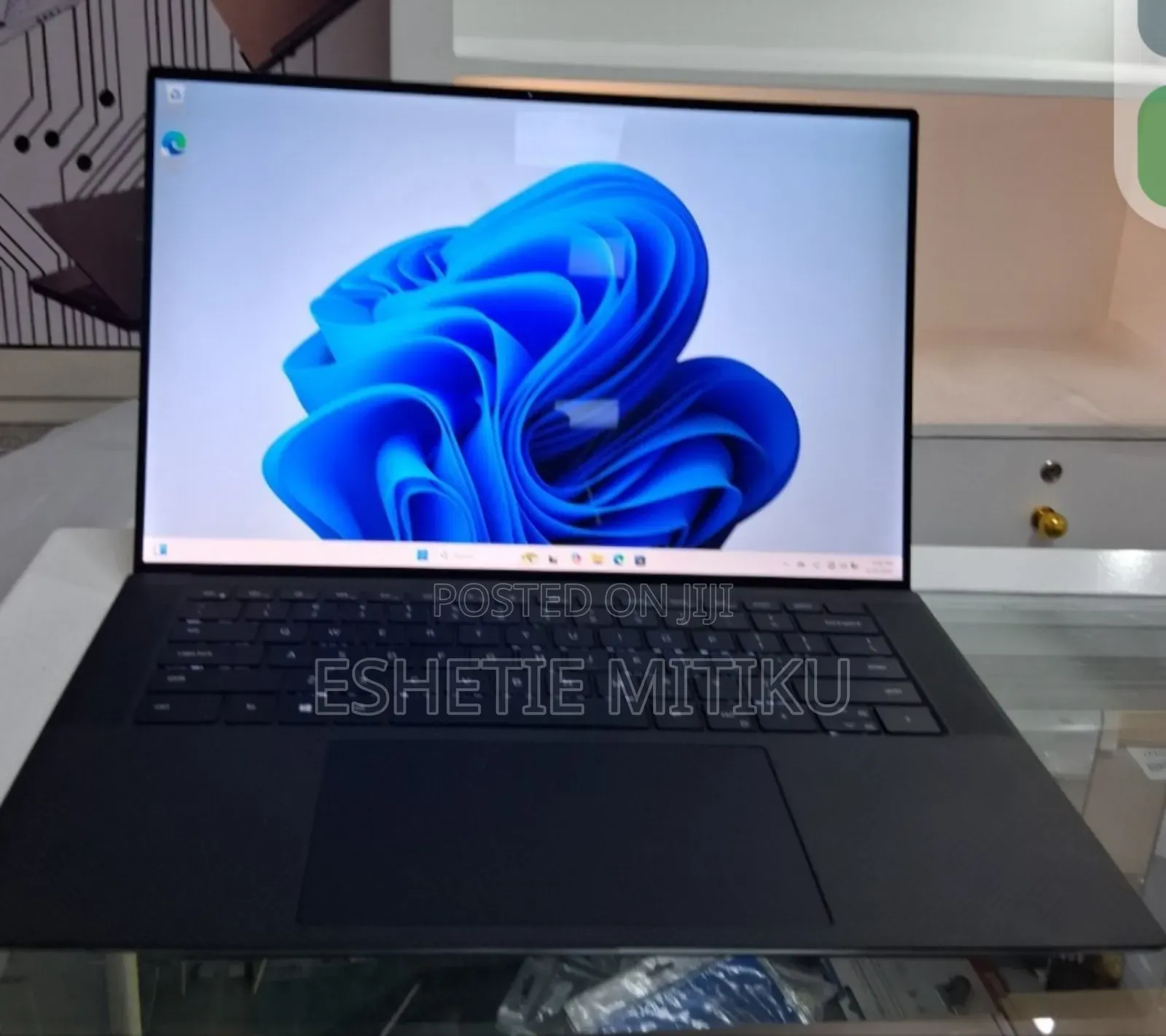 New Laptop Dell Precision 5550 16GB Intel Core I7 SSD 512GB