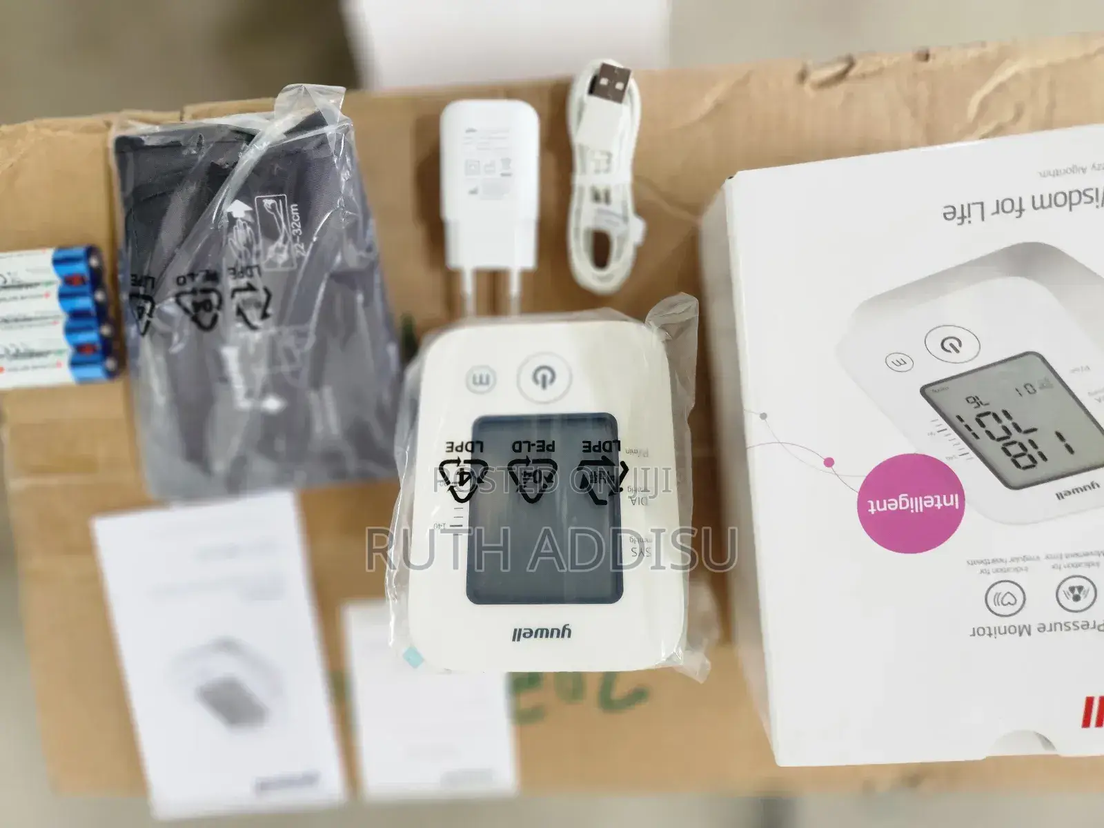 Digital Blood Pressuer Monitor滿足medical Blood Pressuer