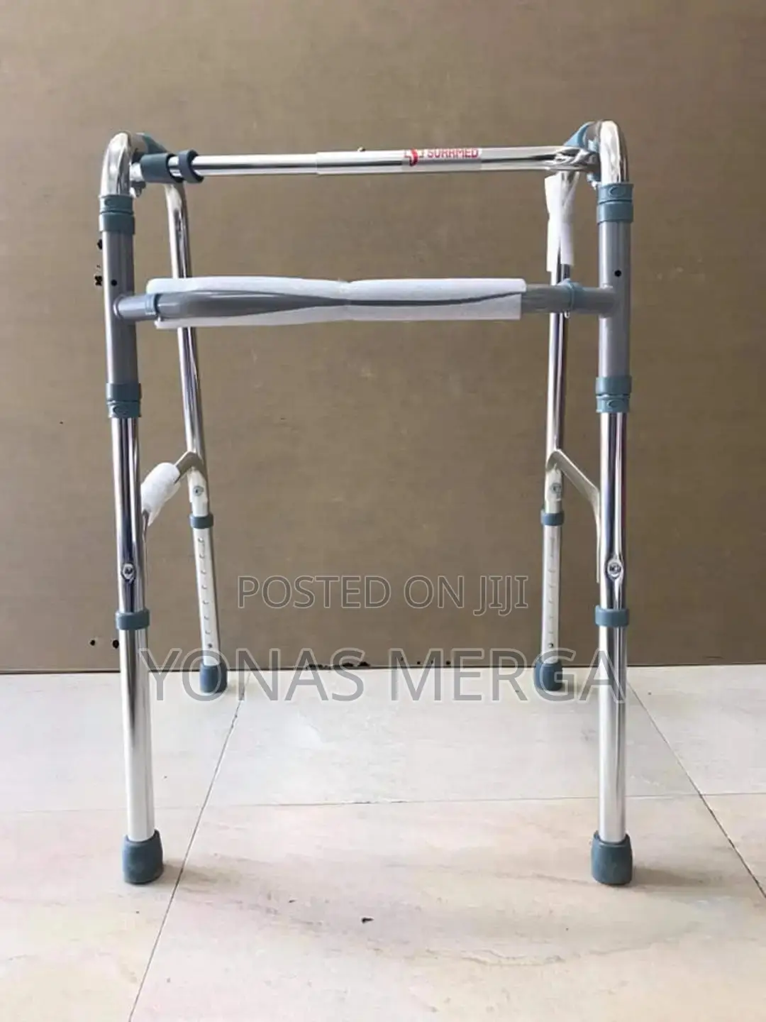Walker//Walkerب支requirements.
Easy Folding Mechanism