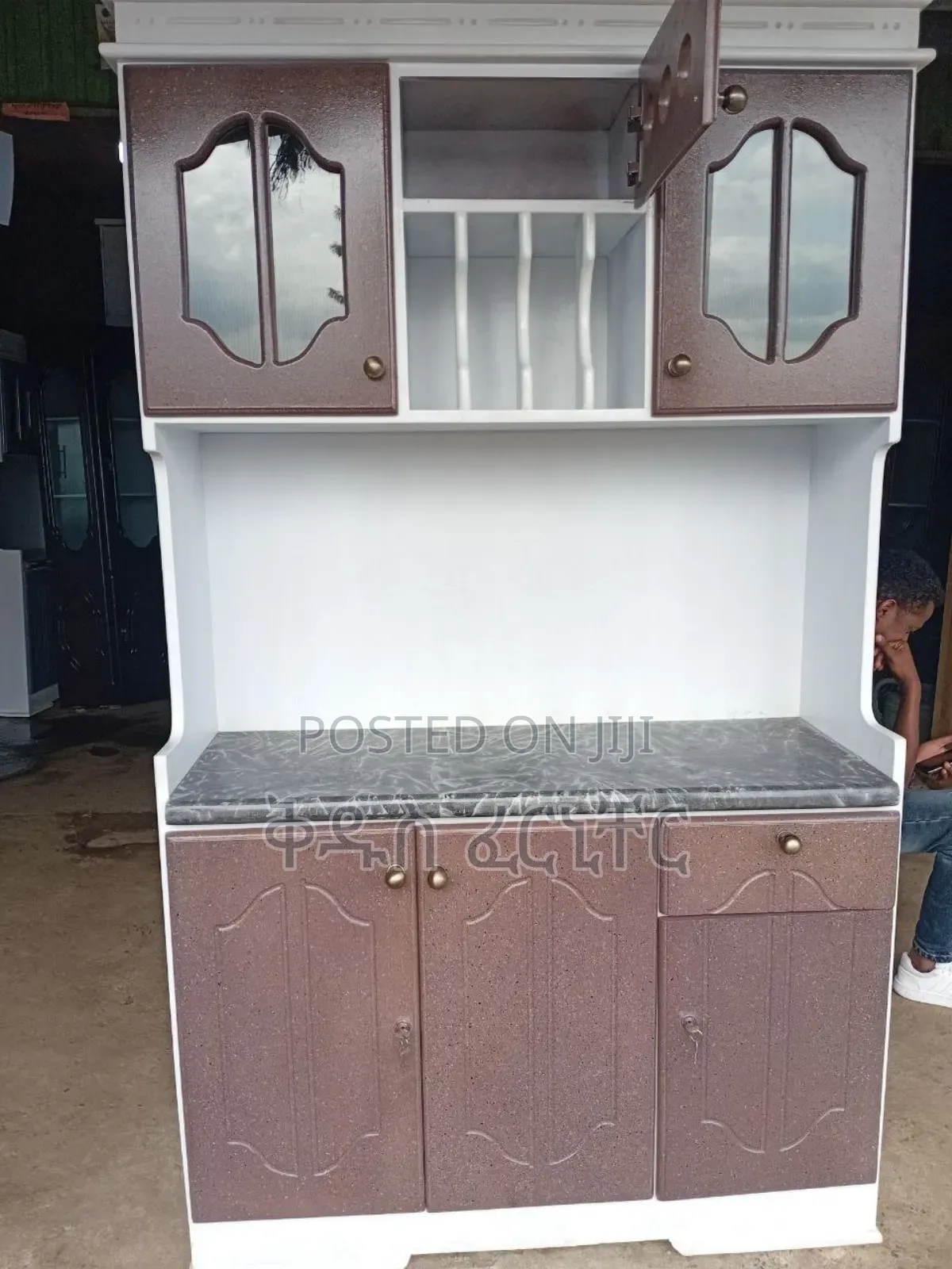 1.20c.M ከ HDF የተሰሩ ኪችን ካብኔቶች