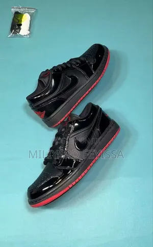 Air Jordan 1 Low Shine