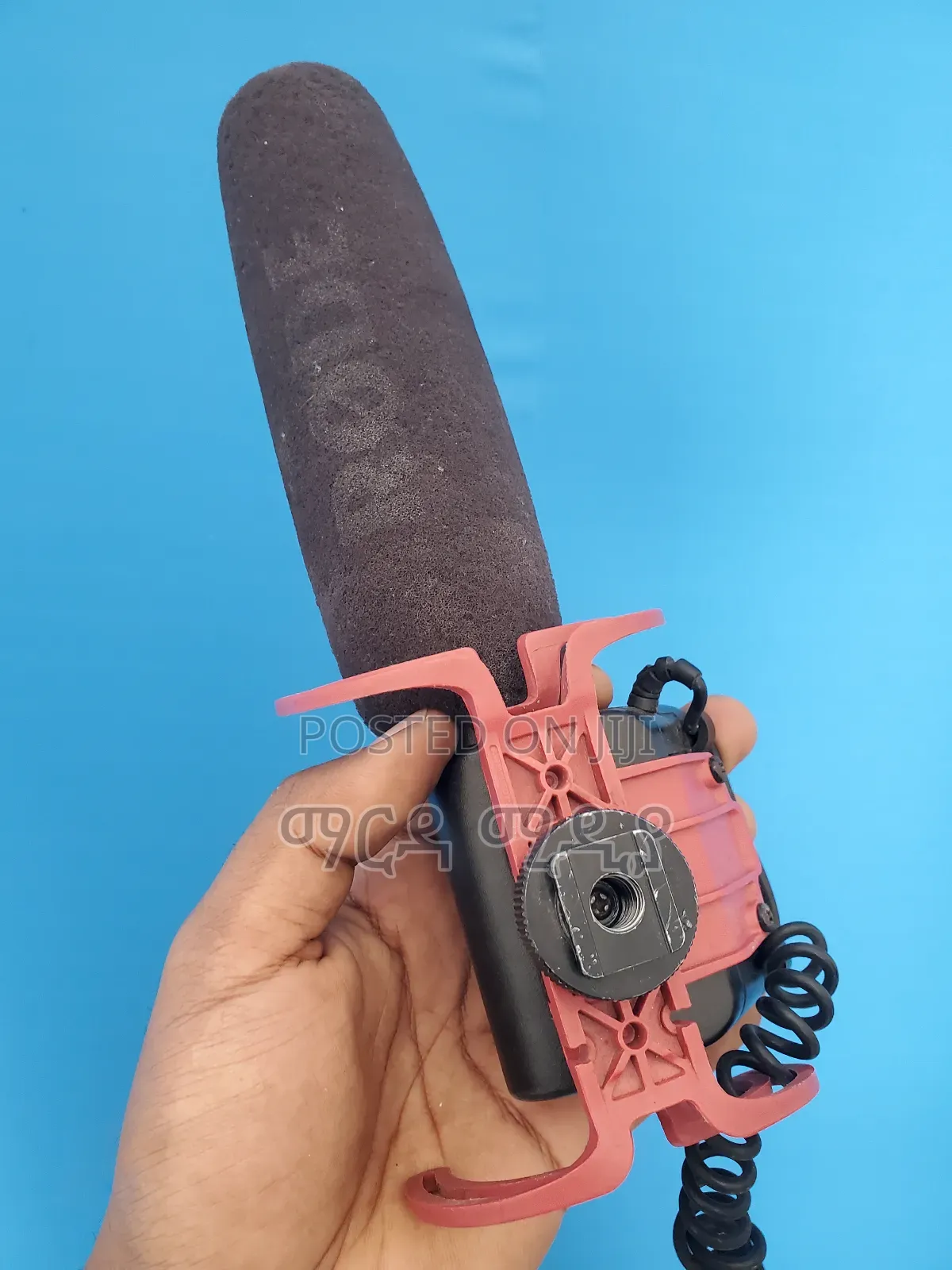 በመጠኑ ያገለገለ Rode Video Mic