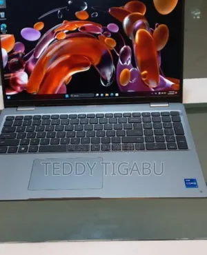 New Laptop Dell Latitude 5540 16GB Intel Core I7 SSD 512GB