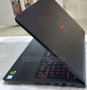 New Laptop Dell Inspiron 15 5577 8GB Intel Core I7 SSD 512GB