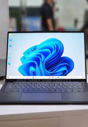 New Laptop Lenovo Yoga 7i 32GB Intel Core I7 SSD 1T