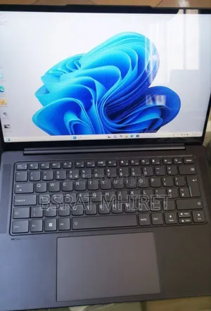 New Laptop Lenovo Yoga 7i 32GB Intel Core I7 SSD 1T