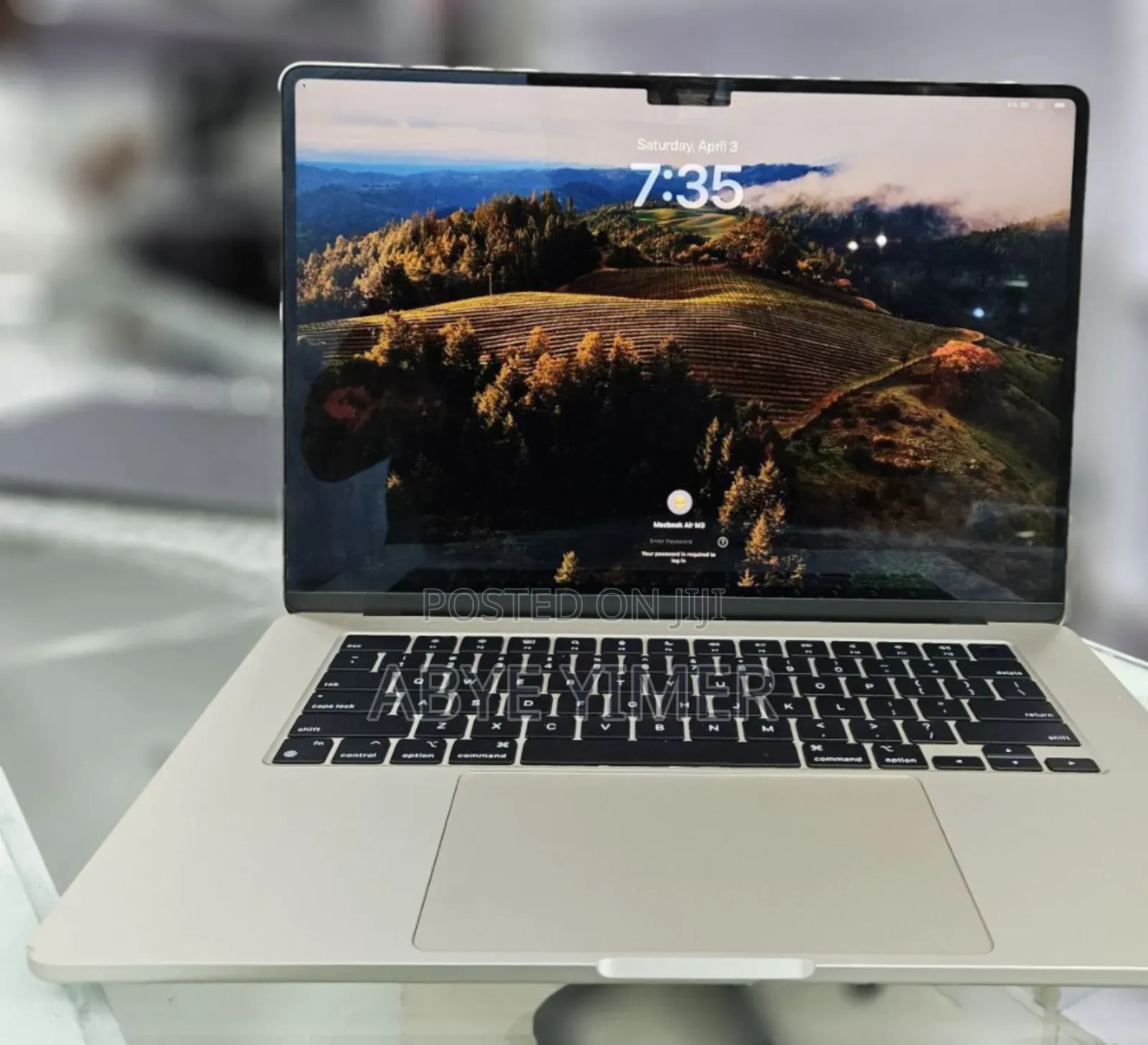 New Laptop Apple MacBook Air 2024 M3 13-Inch 8GB Intel Core M SSD 256GB