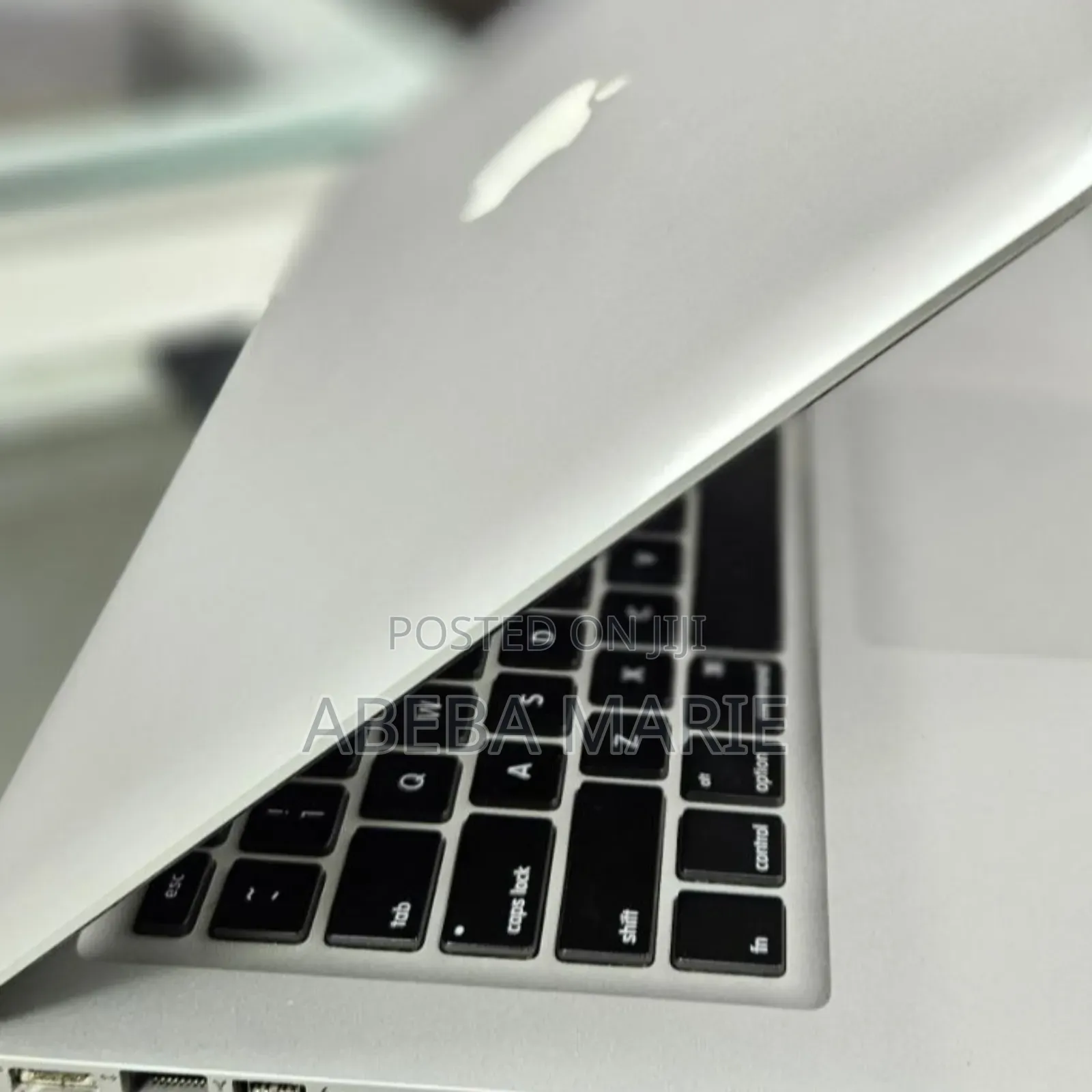 New Laptop Apple MacBook Pro 2012 4GB Intel Core I5 SSD 256GB