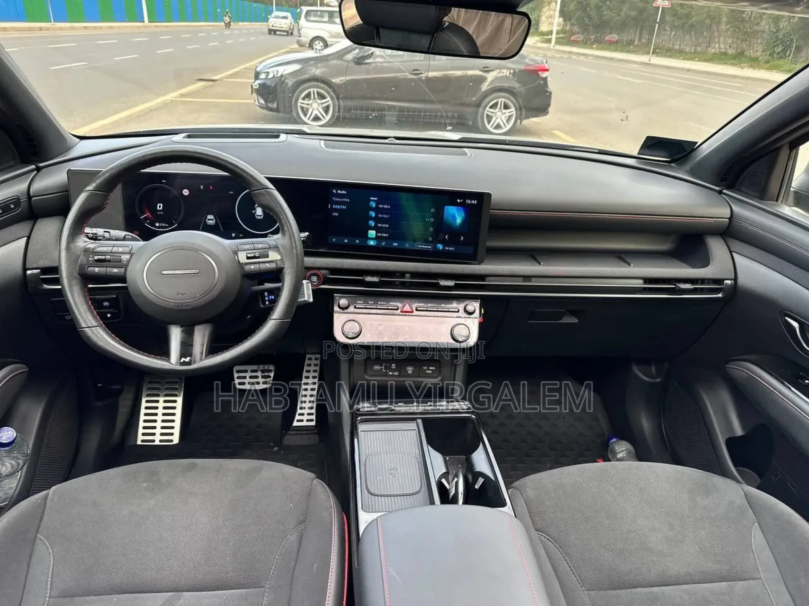 Hyundai Tucson 2024 Gray