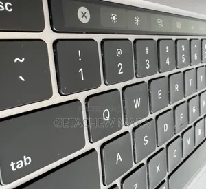 New Laptop Apple MacBook Pro 2019 16GB Intel Core I7 SSD 512GB