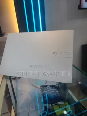 New Laptop Asus VivoBook 15 X505BA 16GB Intel Core I7 SSD 512GB