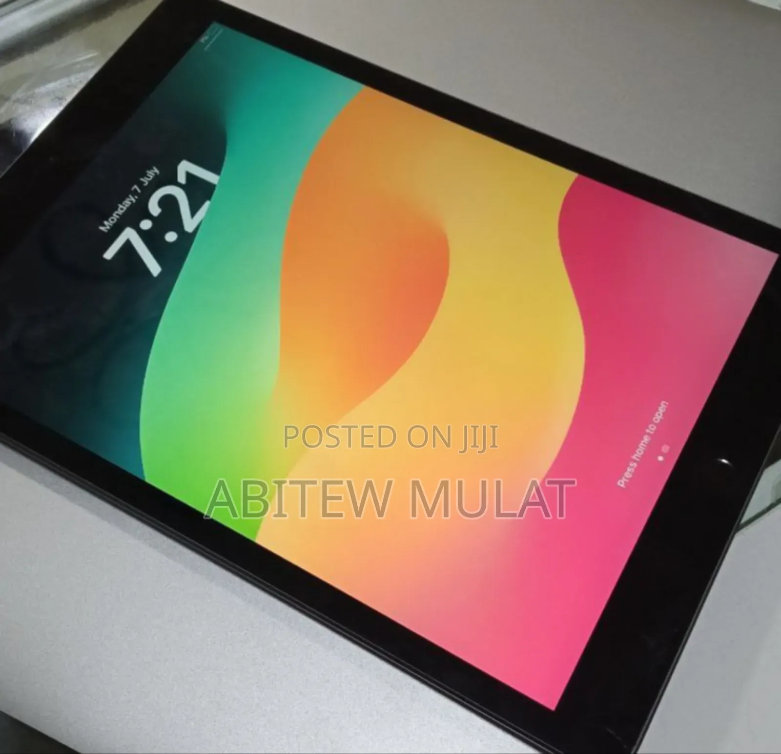 New Apple iPad 10.2 (2021) 256 GB Gray