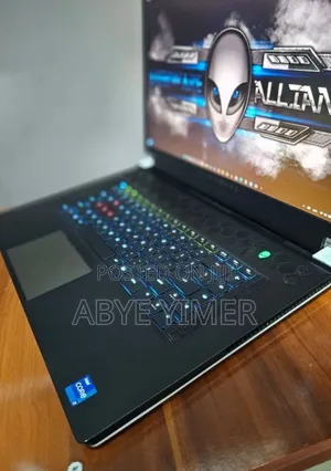 New Laptop Alienware M17x R2 16GB Intel Core I7 SSD 512GB