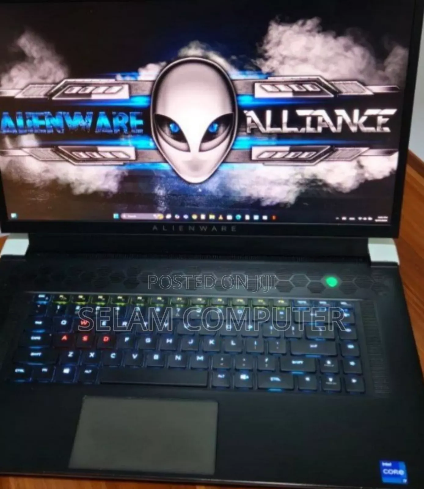 New Laptop Alienware M17x R2 16GB Intel Core I7 SSD 512GB
