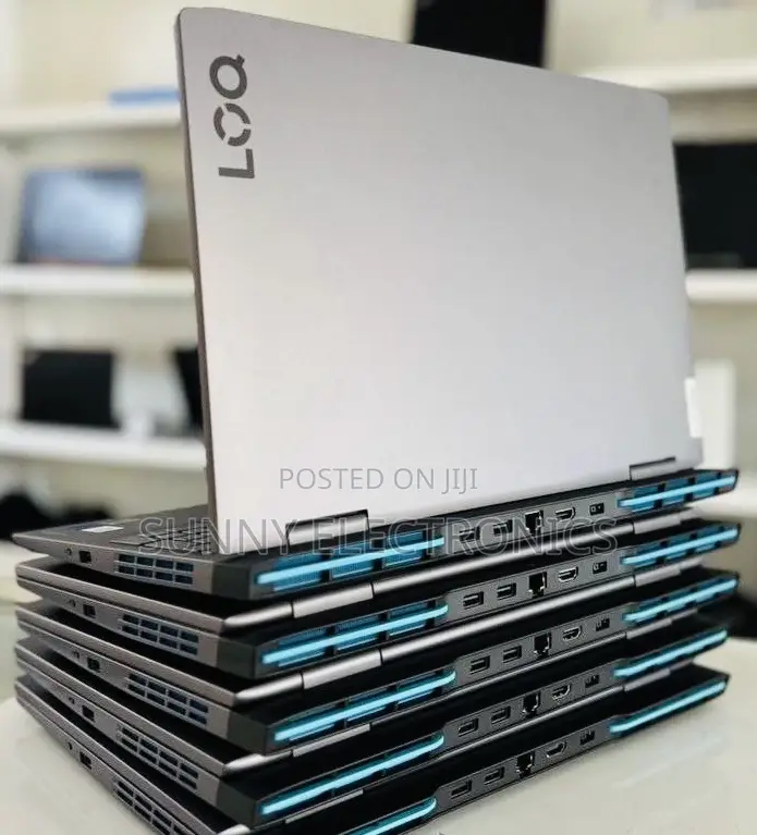 New Laptop Lenovo LOQ 15IRH8 16GB Intel Core I5 SSD 512GB