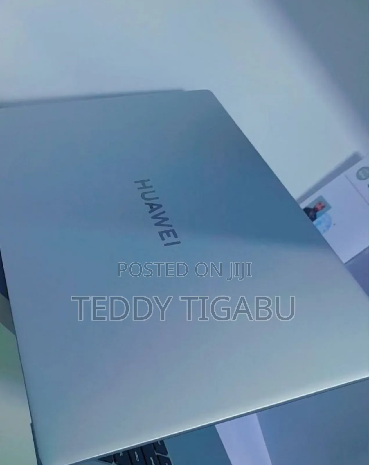 New Laptop Huawei MateBook 13 WRT-W19E 8GB Intel Core I5 SSD 512GB