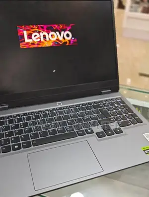 New Laptop Lenovo LOQ 15ARP9 16GB Intel Core I5 SSD 512GB