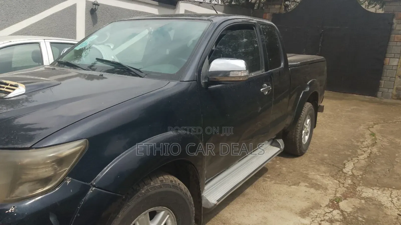 Toyota Hilux 2013 Black