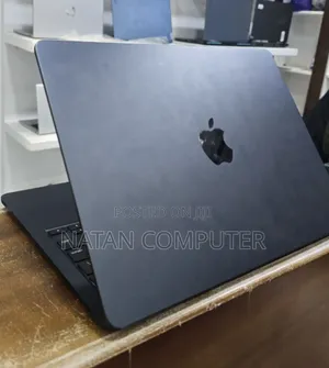 New Laptop Apple MacBook Air 2022 M2 8GB Apple M2 SSD 256GB