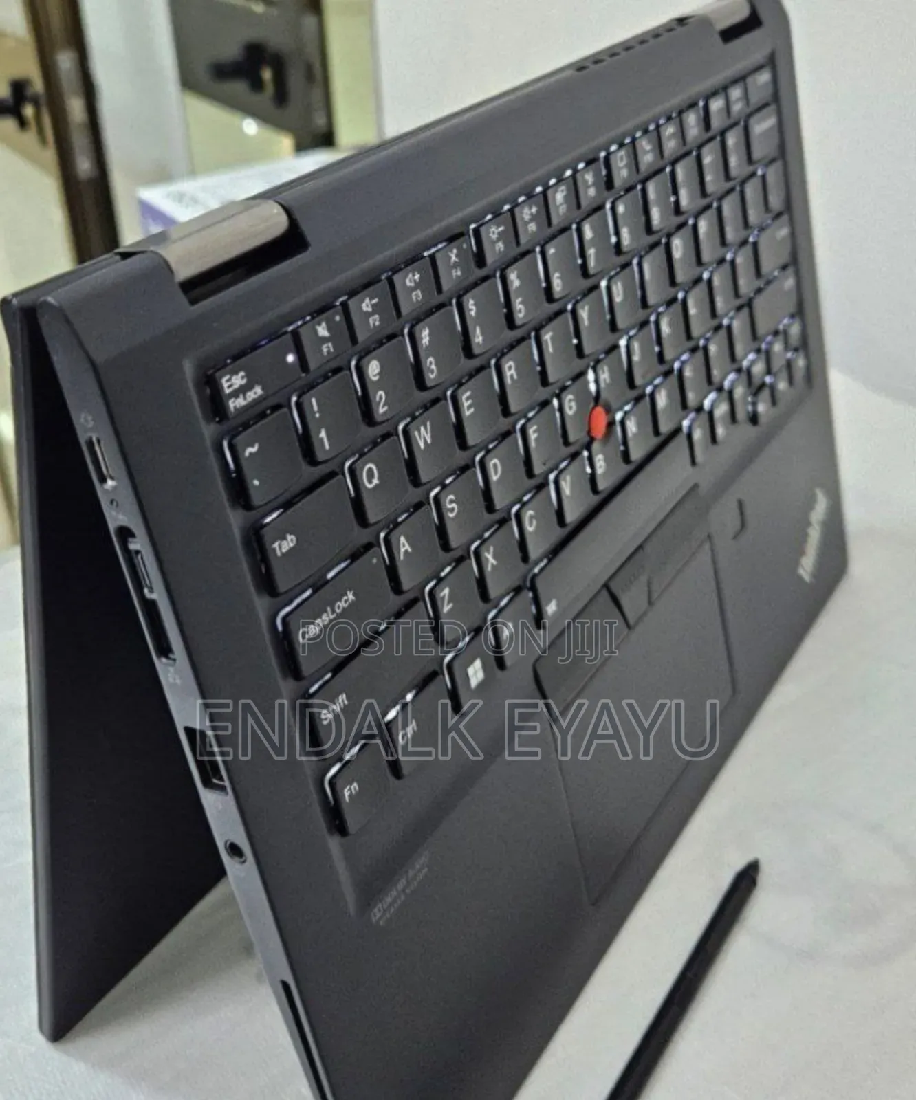 New Laptop Lenovo Thinkpad X13 Yoga 8GB Intel Core I5 SSD 512GB