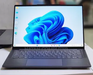 New Laptop Lenovo Yoga 700 32GB Intel Core I7 SSD 1T